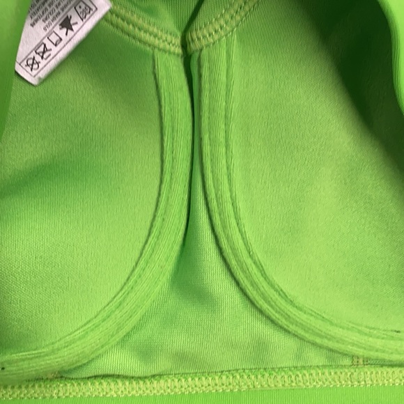 NWT Green Nike Fit Dry Women’s Sport’s Bra Size M - Picture 4 of 6